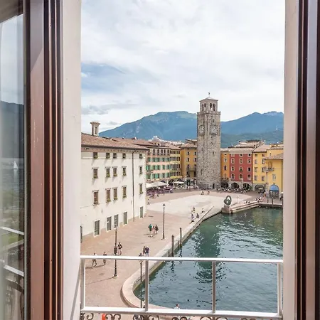 Casa La Torre, The View On The Lake Riva del Garda Exterior photo